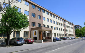 Kiadó budai 244 m2 Iroda - Innovation Offices Irodaház